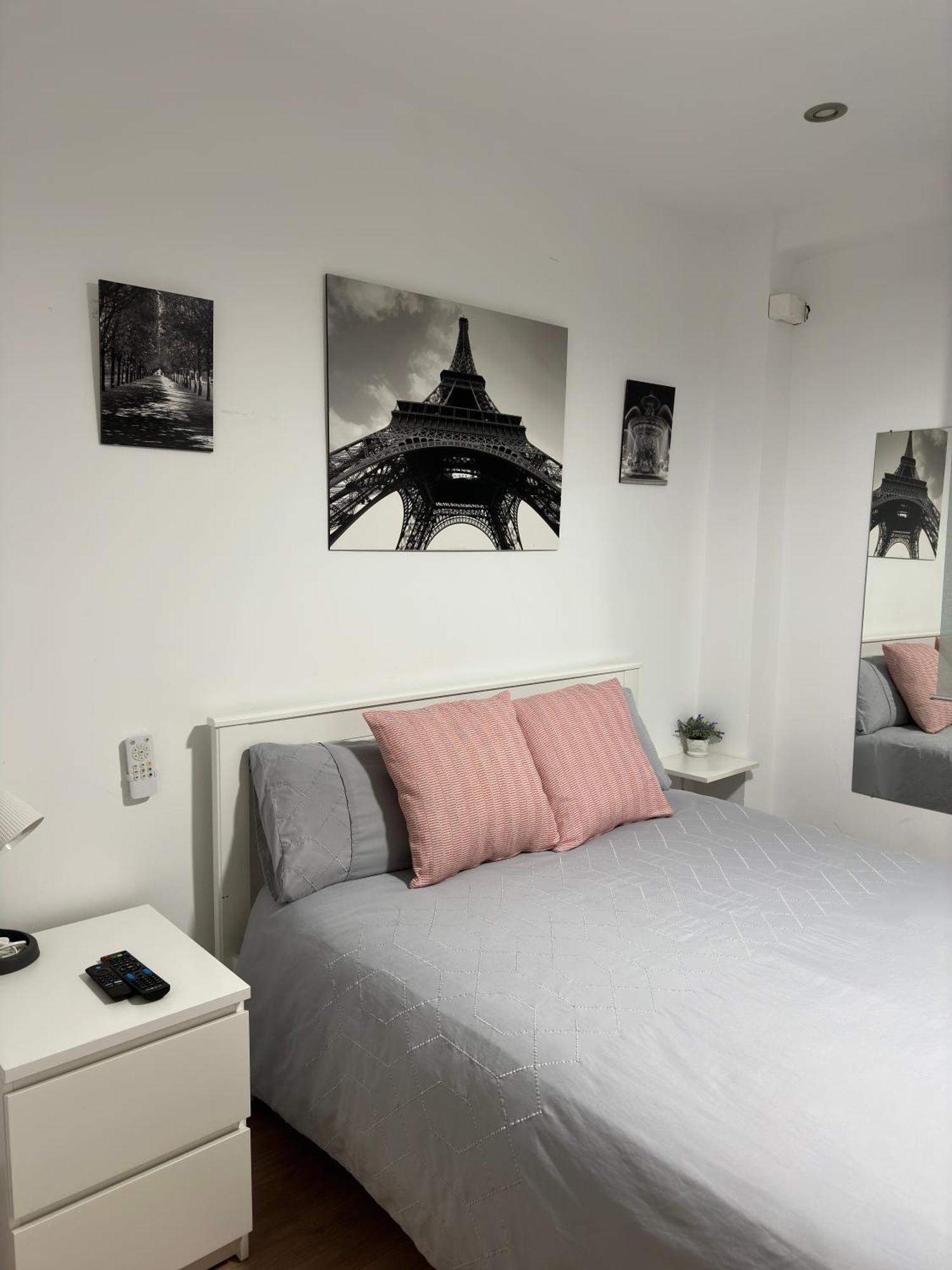 Manrique Rooms مالقة المظهر الخارجي الصورة